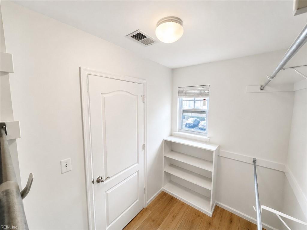 313 Holyoke Ln Property Photo 15