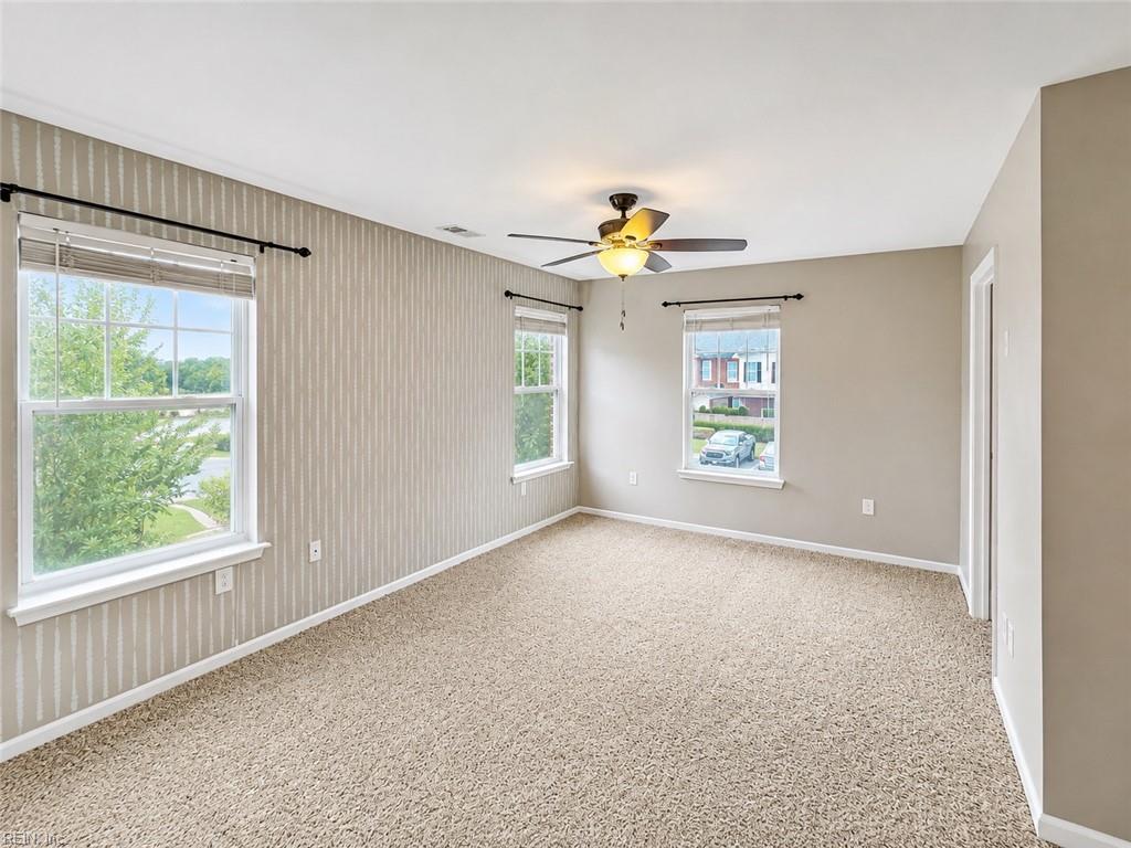 313 Holyoke Ln Property Photo 18