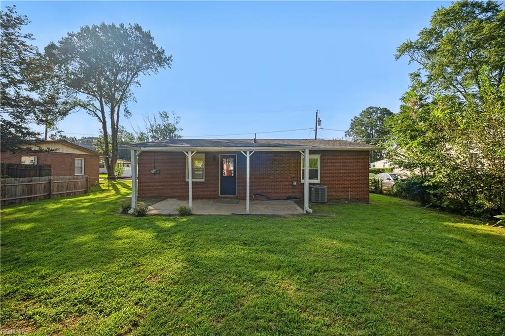 121 Phillips Ln Property Photo 24