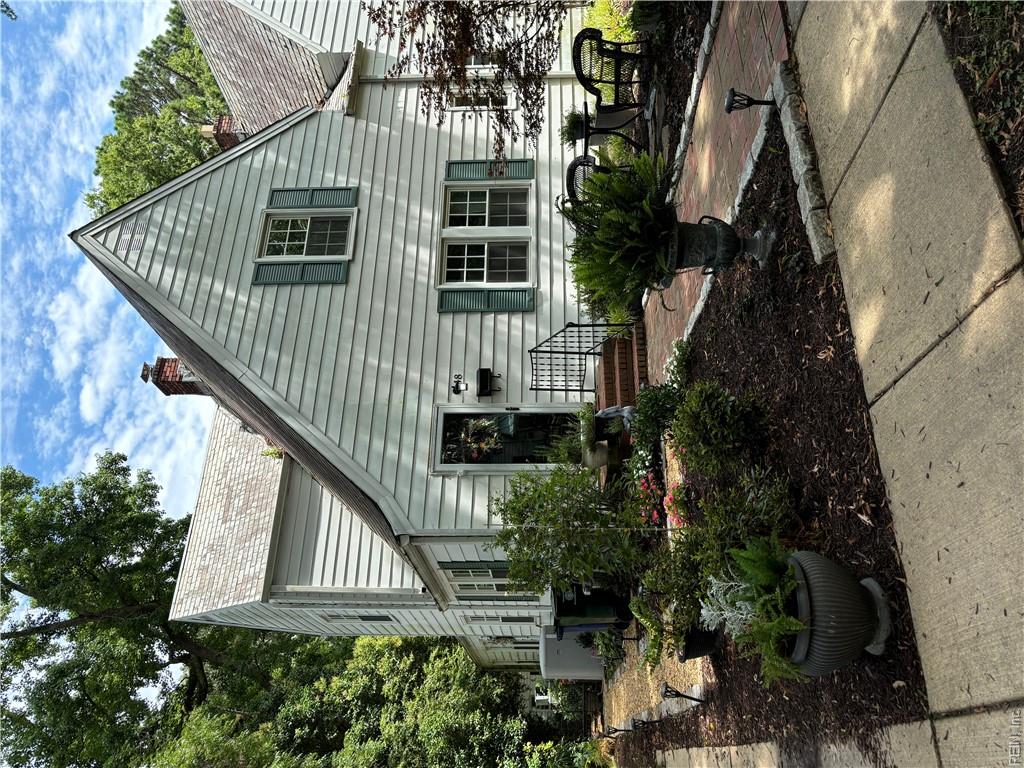 48 Hopkins ST Property Photo 1