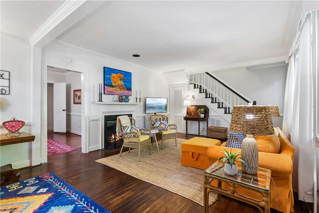 48 Hopkins St Property Photo 6