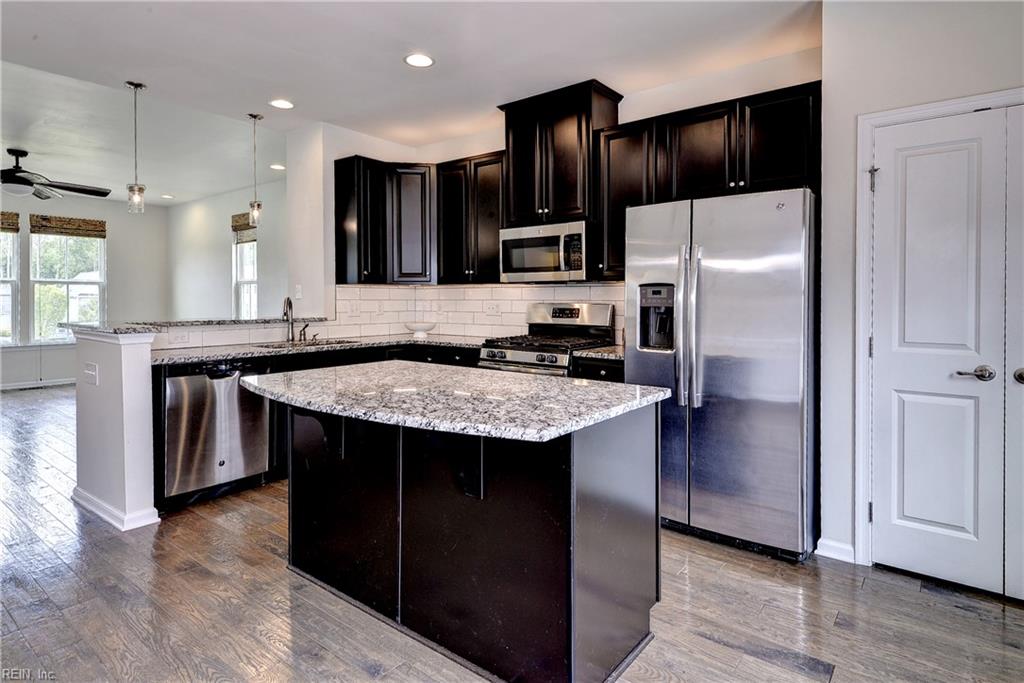 7524 Tealight Way Property Photo 4