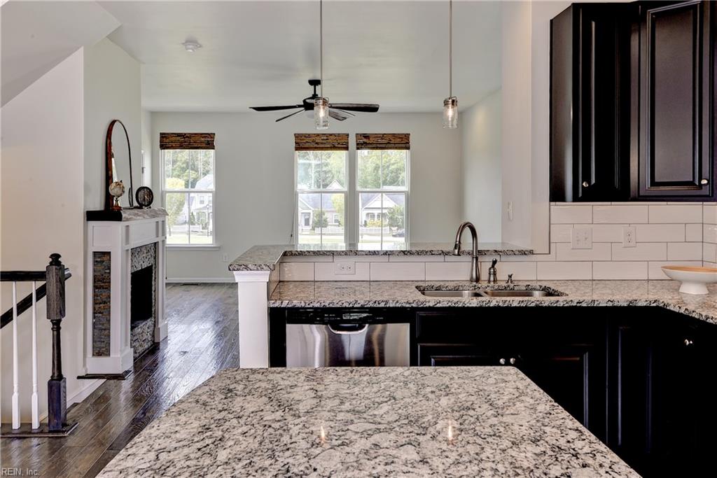 7524 Tealight Way Property Photo 10