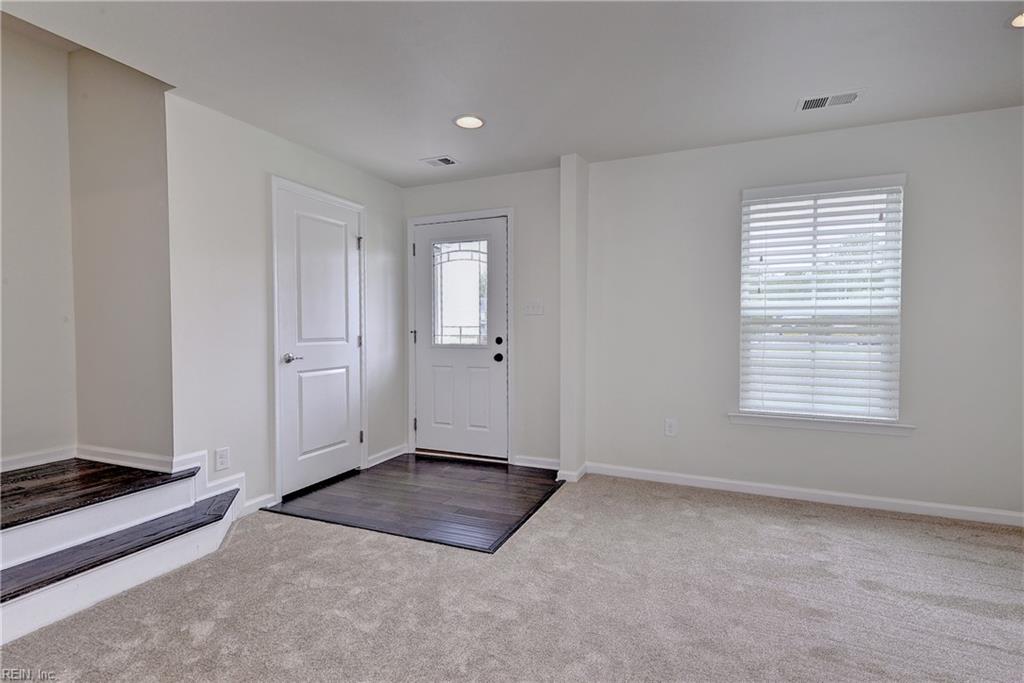 7524 Tealight Way Property Photo 17