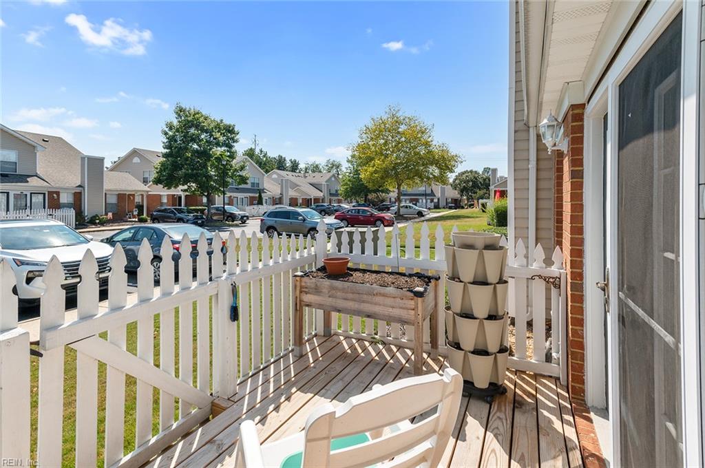 2104 Westgate Cir Property Photo 41