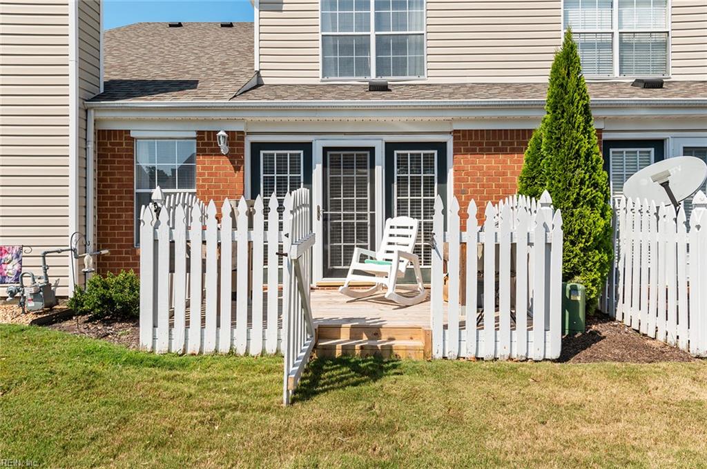 2104 Westgate Cir Property Photo 42