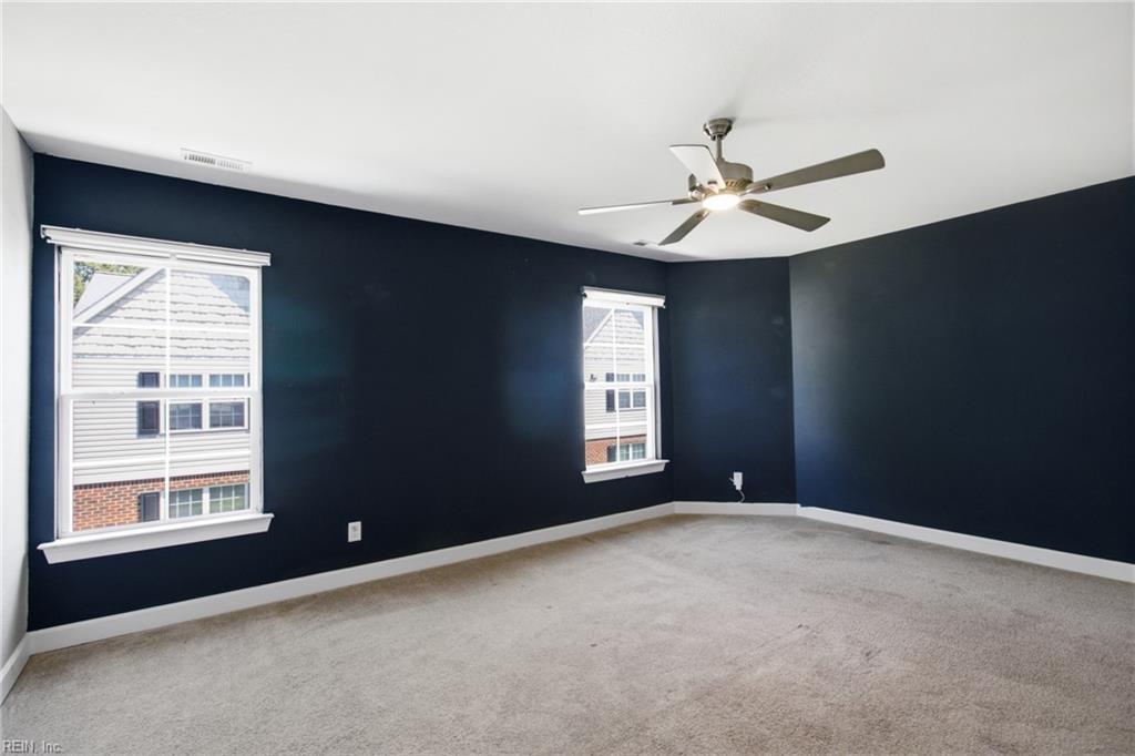 2429 Fieldsway Dr Property Photo 18