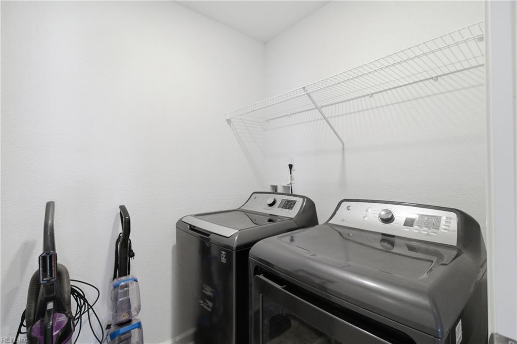 2429 Fieldsway Dr Property Photo 27