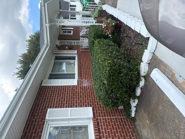 1517 Centre Ave Property Photo 1