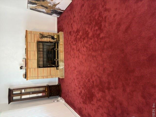 1517 Centre Ave Property Photo 6