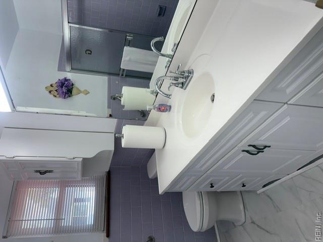 1517 Centre Ave Property Photo 7