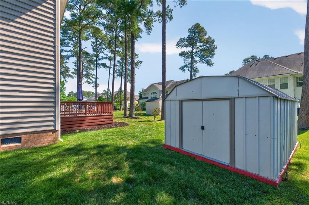 304 Wellington Cir Property Photo 43