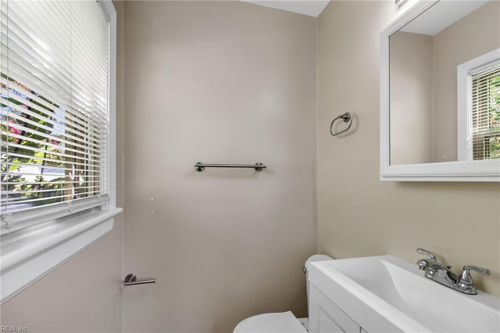 2410 Jasper Ct Property Photo 23