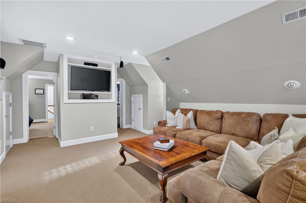 1242 N Bay Shore Dr Property Photo 32