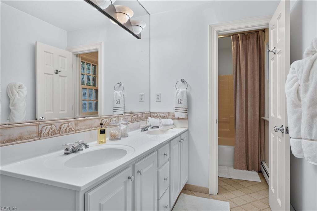 1242 N Bay Shore Dr Property Photo 33