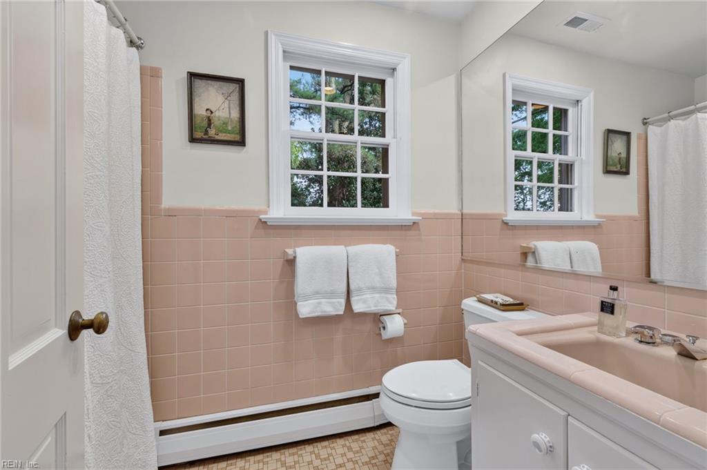 1242 N Bay Shore Dr Property Photo 35