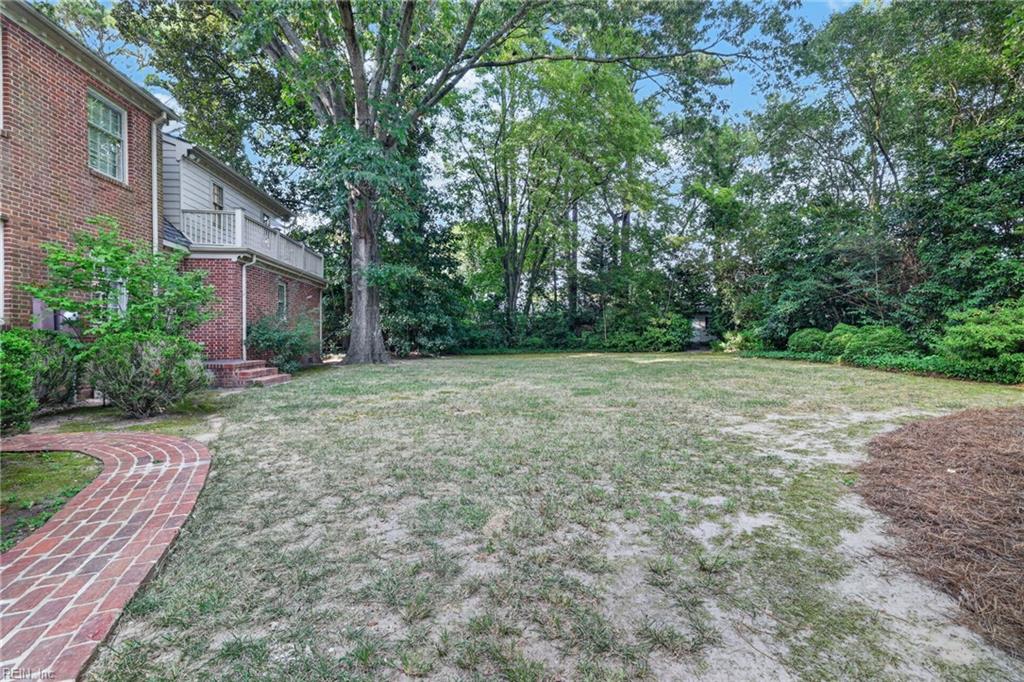 1242 N Bay Shore Dr Property Photo 41