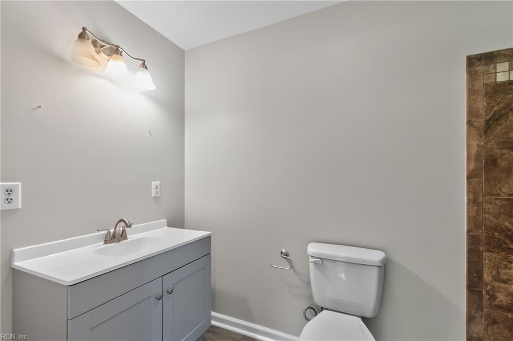523 Reddick Rd Property Photo 27