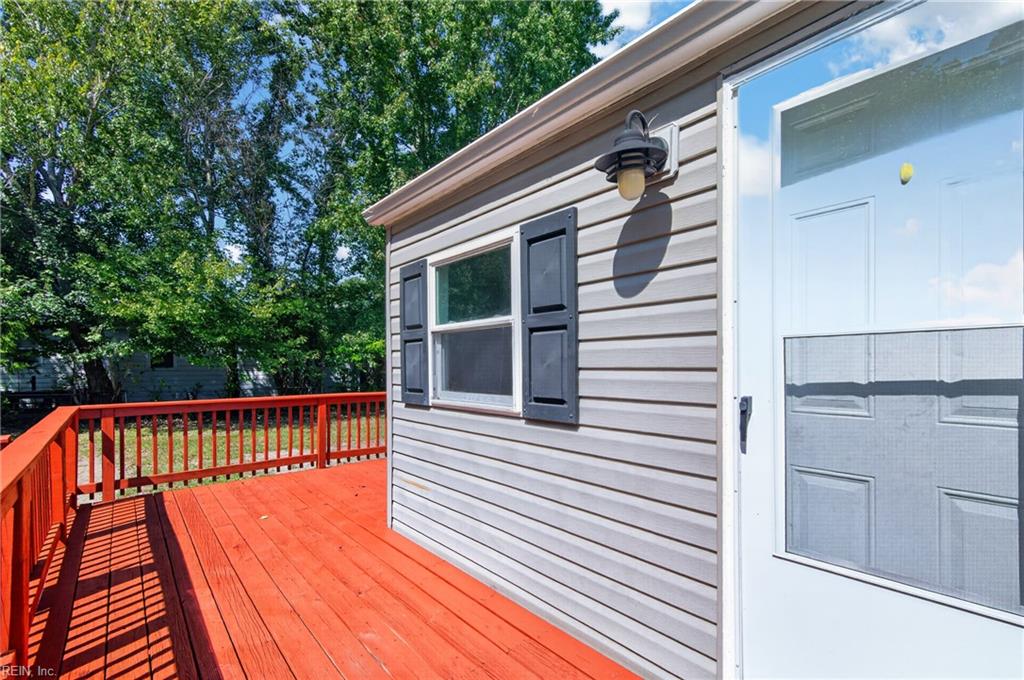 523 Reddick Rd Property Photo 29