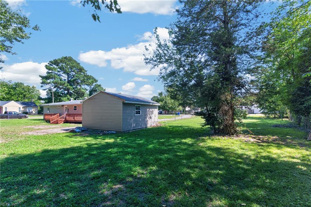 523 Reddick Rd Property Photo 33