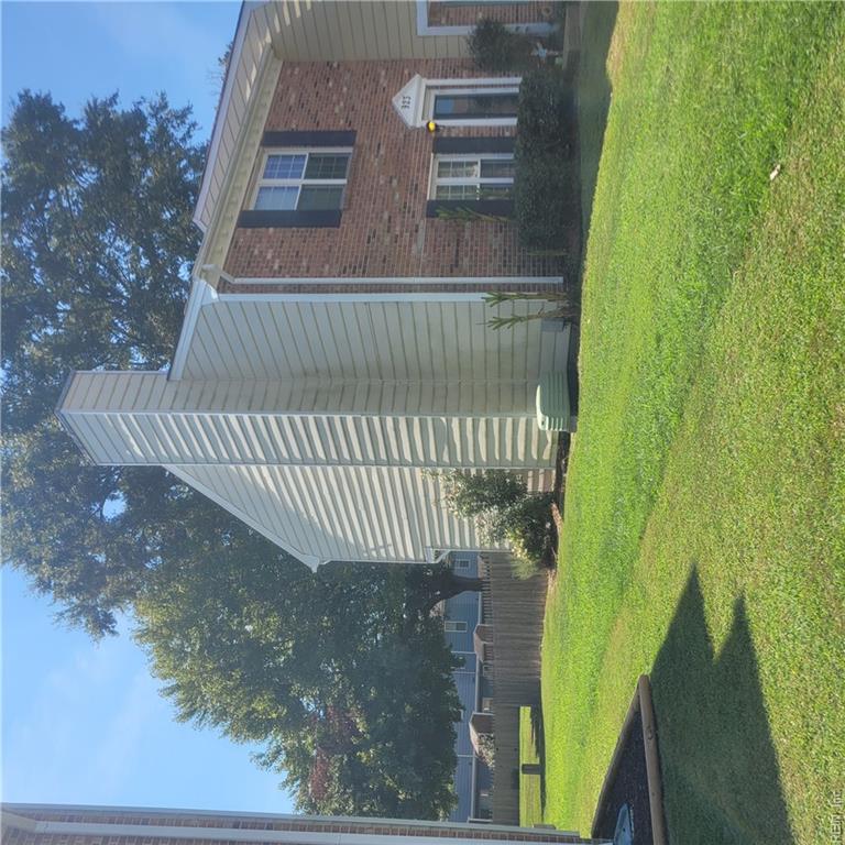 923 Ketch Ct Property Photo 3