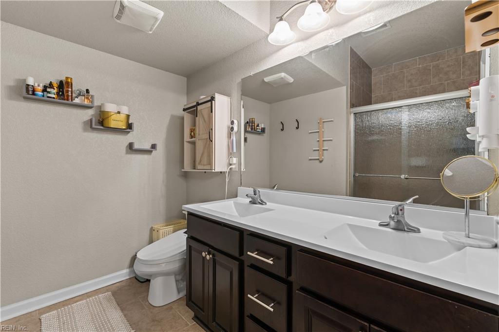 200 Seasons Cir Property Photo 18