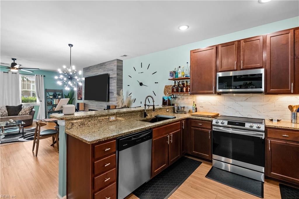 4332 Hillingdon Bnd Property Photo 5