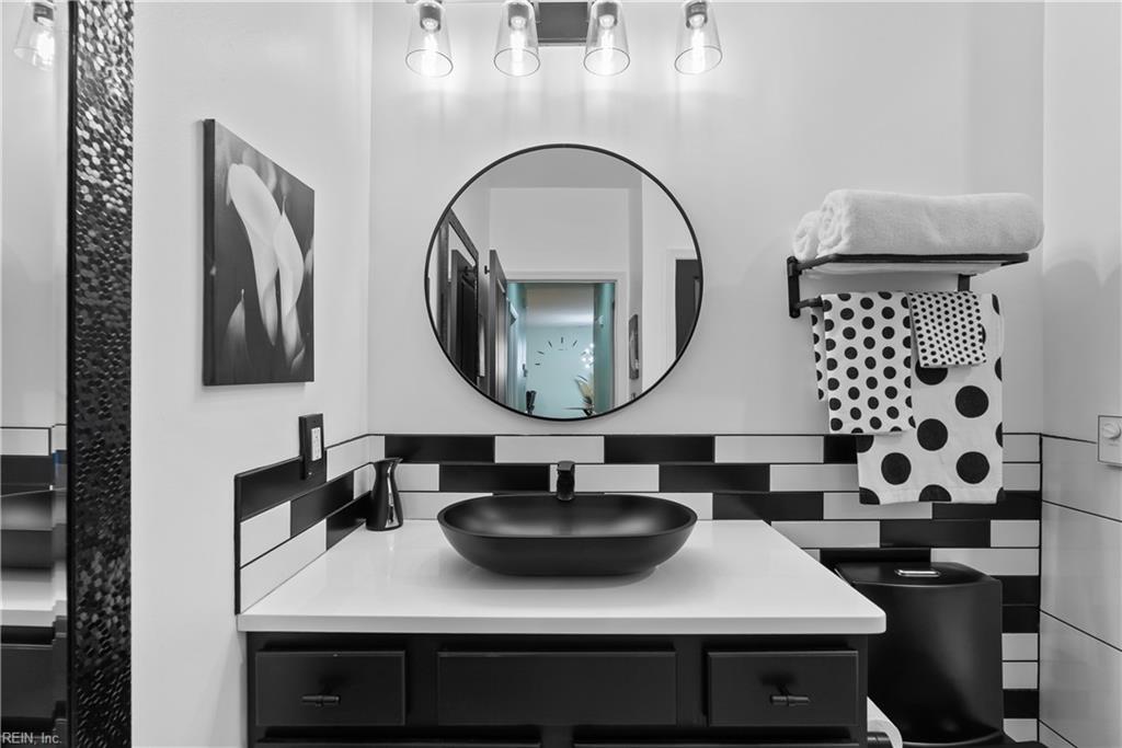 4332 Hillingdon Bnd Property Photo 19