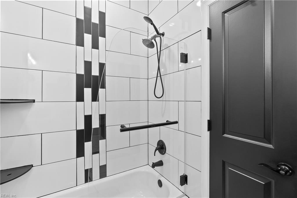 4332 Hillingdon Bnd Property Photo 20
