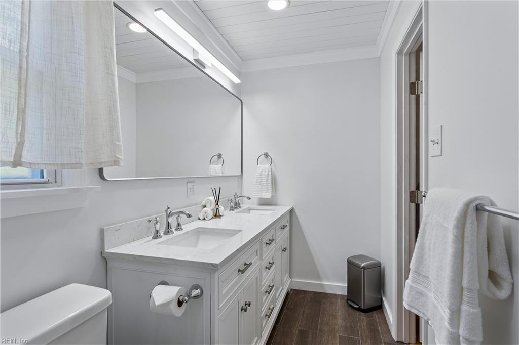 6038 Pine Rd Property Photo 24