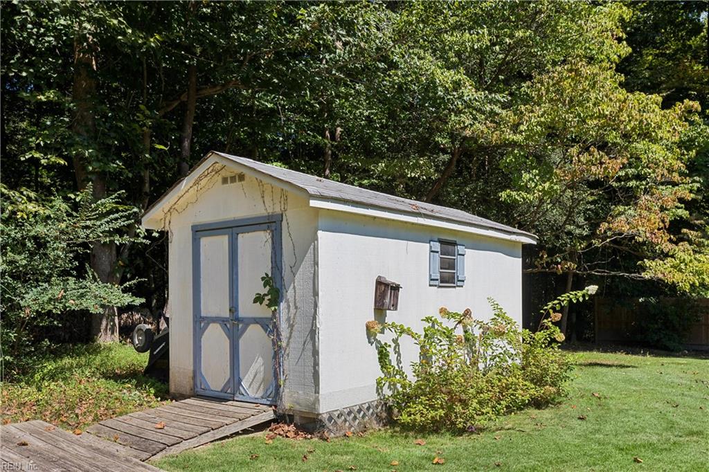 6038 Pine Rd Property Photo 38