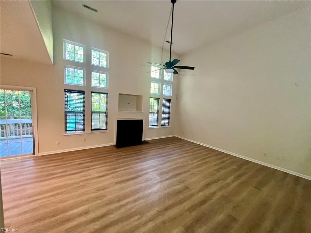 200 Cove Terrace Ter Property Photo 14
