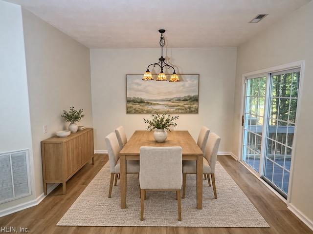 200 Cove Terrace Ter Property Photo 17