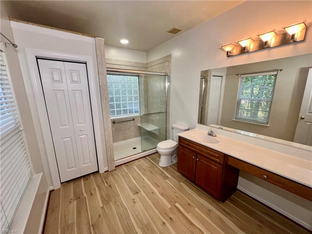 200 Cove Terrace Ter Property Photo 25