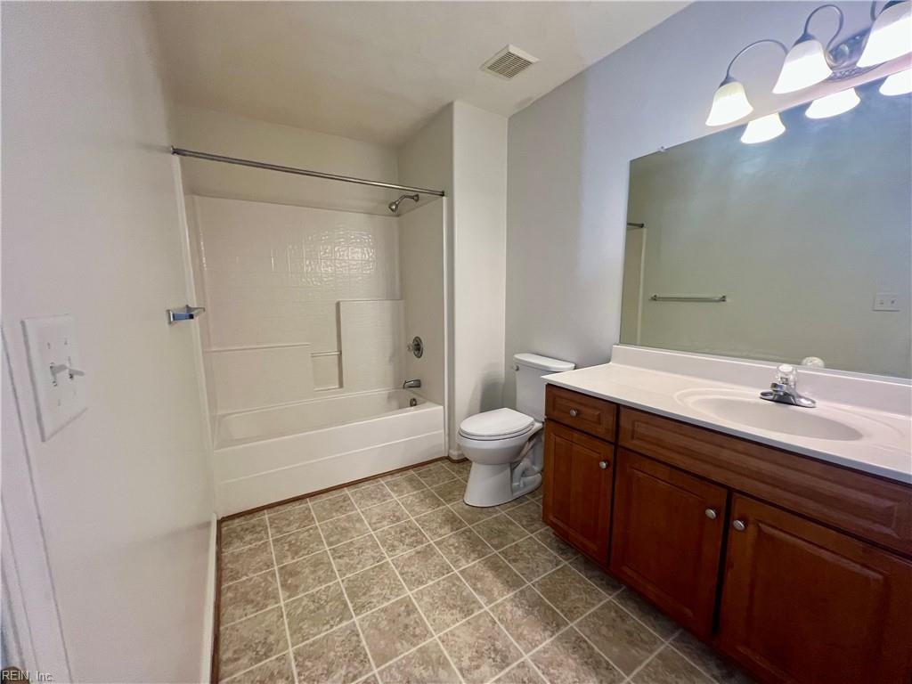 200 Cove Terrace Ter Property Photo 26