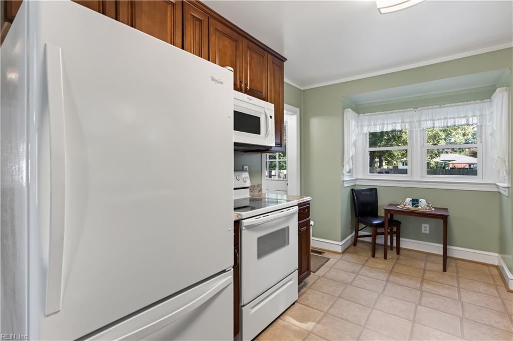 2528 Shafer St Property Photo 9