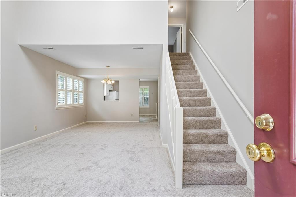 232 Seasons Trl Property Photo 4