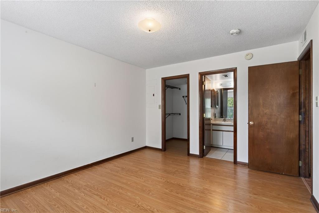 12760 St. James Pl Property Photo 19