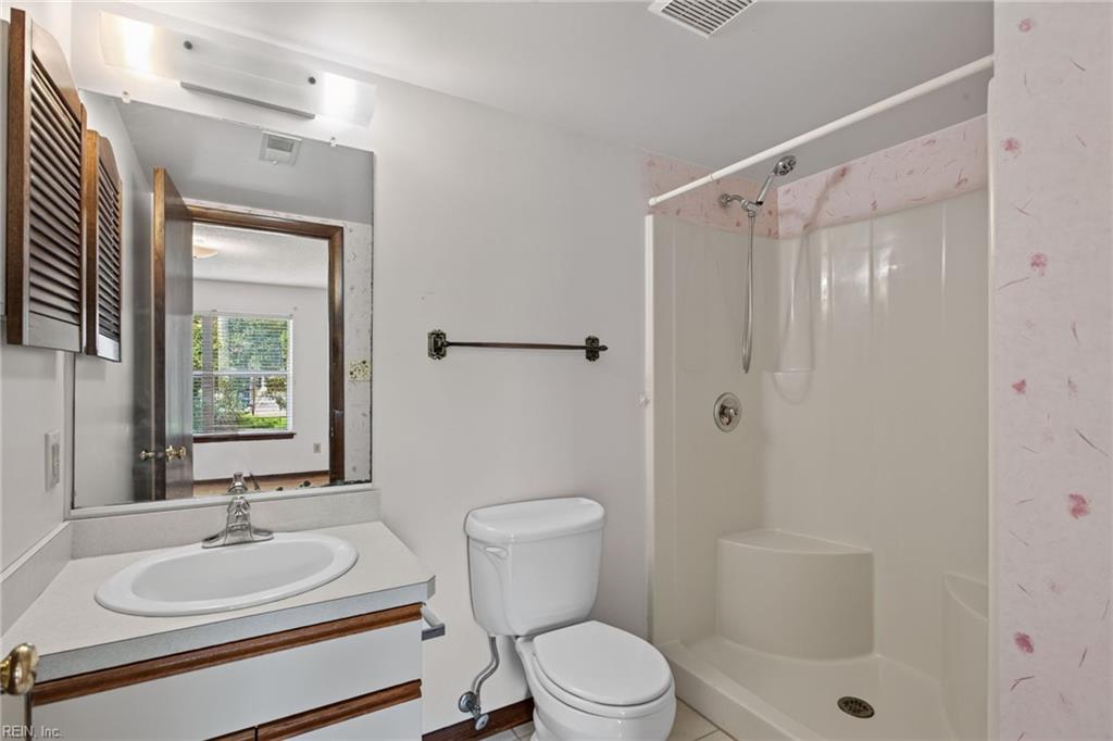 12760 St. James Pl Property Photo 21