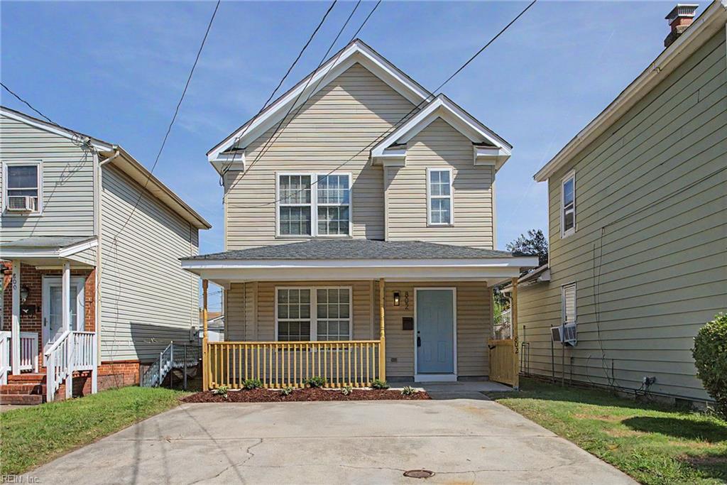 802 Hatton St Property Photo 2