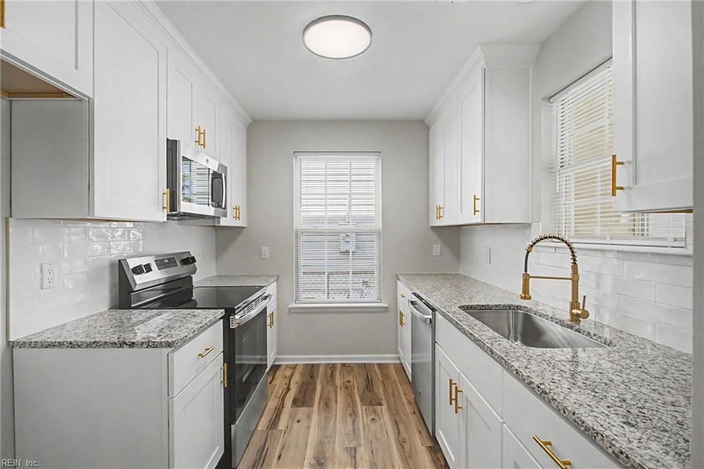 802 Hatton St Property Photo 17