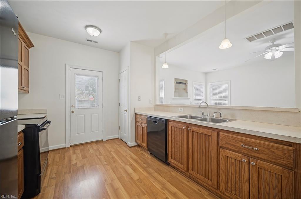 4009 1st St Property Photo 10