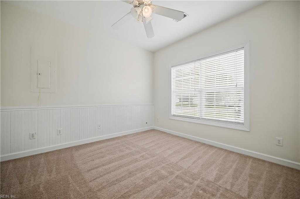 4009 1st St Property Photo 15