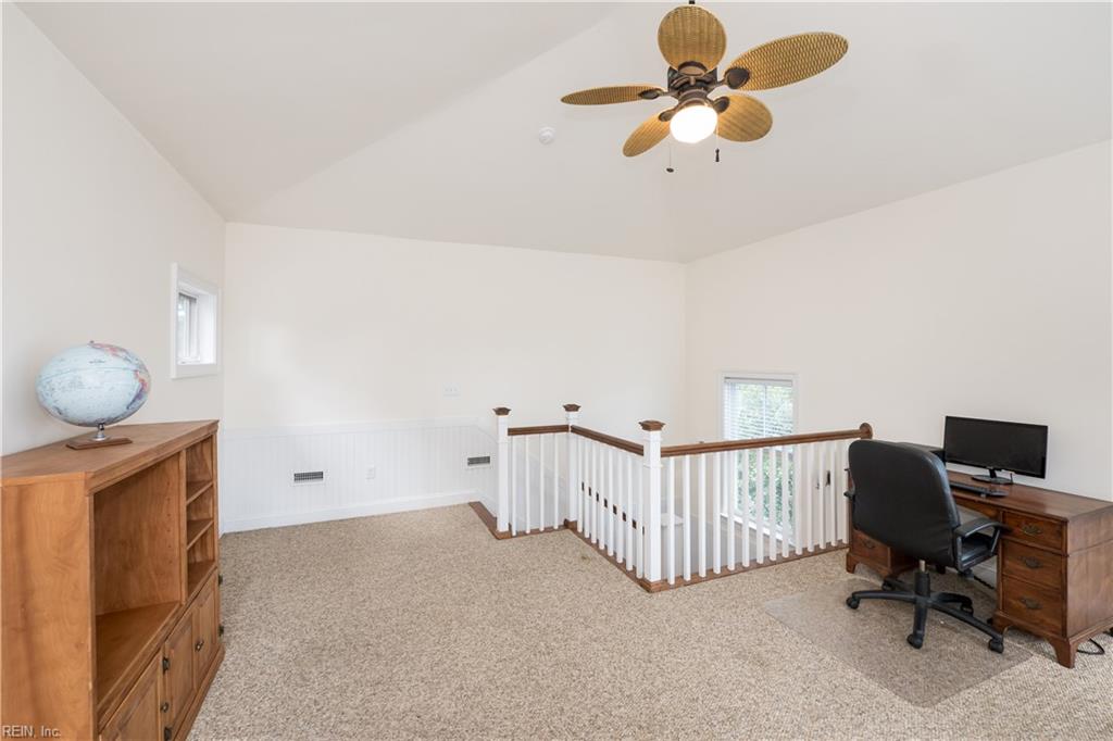 215 83rd St Property Photo 18