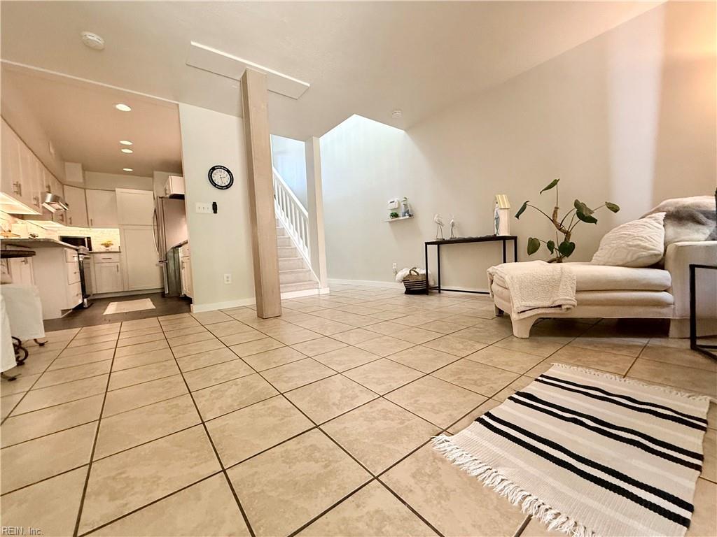 839 Virginia Ct Property Photo 3