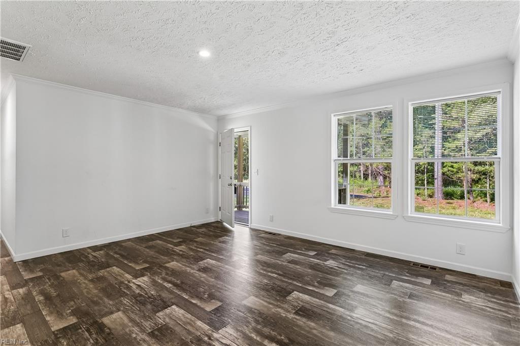 7831 Willis Rd Property Photo 5
