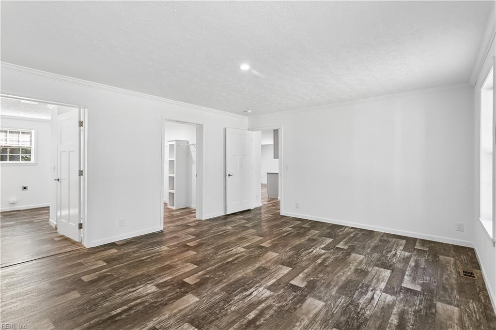 7831 Willis Rd Property Photo 14
