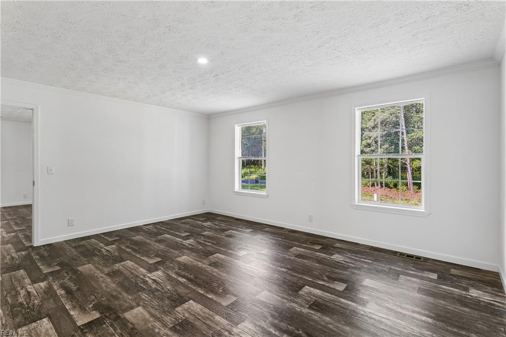 7831 Willis Rd Property Photo 15