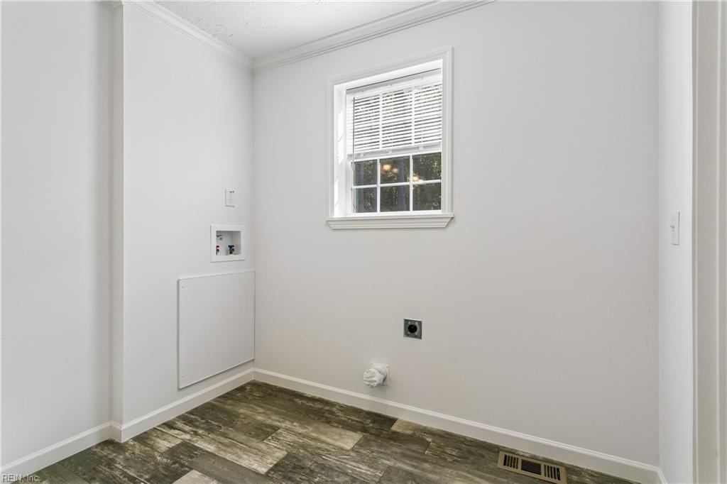 7831 Willis Rd Property Photo 19
