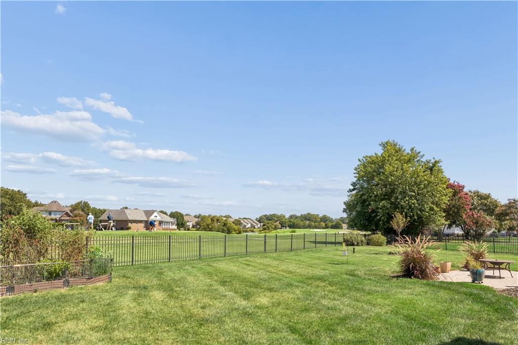 5110 N Kemper Lakes Ct Property Photo 4
